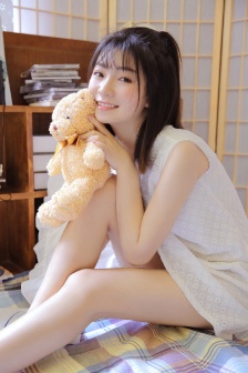 扒开老女人P大荫蒂